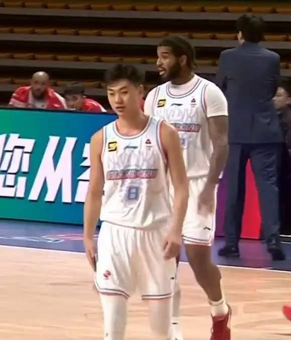 云鼎娱乐网站包含赛地聚焦——英超今晚热度飙升，山东男篮外线爆发，管理层满意，球队文化再被提及的词条