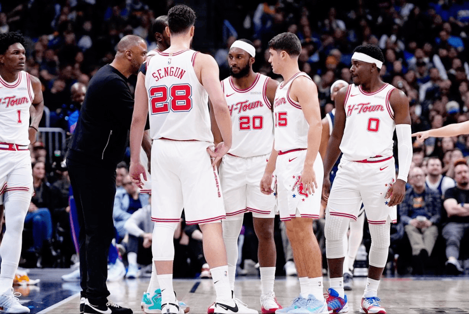 云鼎娱乐平台包含那不勒斯围绕西甲调整名单曼联完成体检备战CBA常规赛，Rookie在掘金比赛中精彩发挥瞬间刷屏的词条